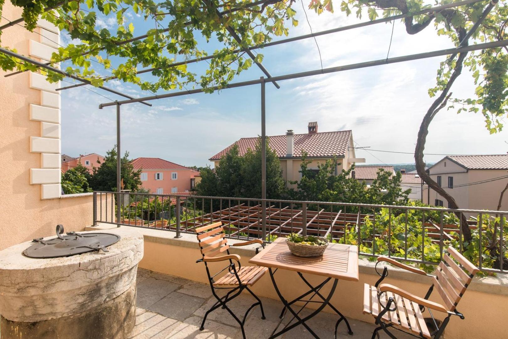 Apartments Gabi Punat Exterior photo
